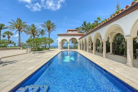 House in Sarasota, Florida 5 bedrooms, 707.45 sq.m. № 1818873 - photo 4
