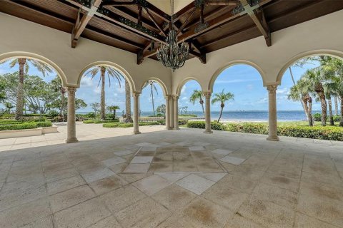House in Sarasota, Florida 5 bedrooms, 707.45 sq.m. № 1818873 - photo 27