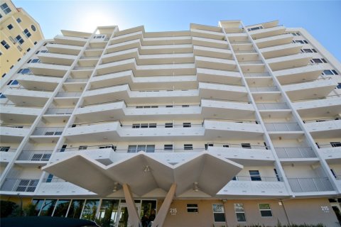 Condominio en venta en Fort Lauderdale, Florida, 2 dormitorios, 134.52 m2 № 1076868 - foto 1