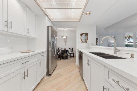 Copropriété à vendre à Boca Raton, Floride: 2 chambres, 151.43 m2 № 2261435 - photo 8
