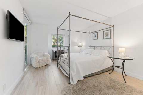 Copropriété à vendre à Boca Raton, Floride: 2 chambres, 151.43 m2 № 2261435 - photo 13