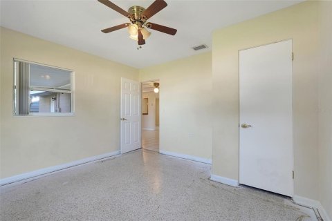 Casa en venta en Clermont, Florida, 4 dormitorios, 126.72 m2 № 2431825 - foto 16