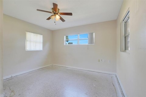 Casa en venta en Clermont, Florida, 4 dormitorios, 126.72 m2 № 2431825 - foto 15