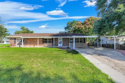 Casa en Clermont, Florida 4 dormitorios, 126.72 m2 № 2431825