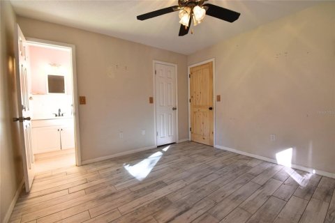 House in Ocala, Florida 3 bedrooms, 100.33 sq.m. № 2108524 - photo 10