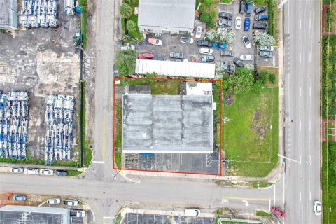 Commercial property in West Park, Florida № 1994477 - photo 5