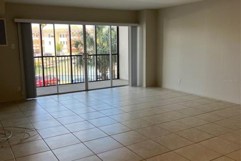 Copropriété à louer à Treasure Island, Floride: 1 chambre, 83.15 m2 № 2434556 - photo 13