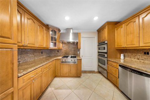 Villa ou maison à vendre à Miami, Floride: 4 chambres, 214.98 m2 № 1975661 - photo 7