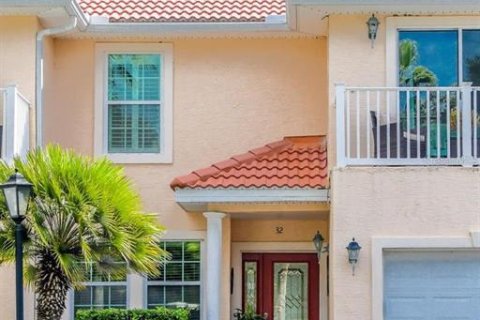 Condominio en venta en Palm Coast, Florida, 3 dormitorios, 199.65 m2 № 1510594 - foto 1