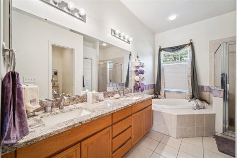 House in Land O' Lakes, Florida 4 bedrooms, 210.89 sq.m. № 1652493 - photo 27
