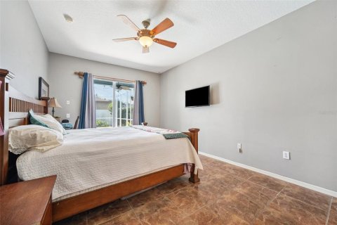House in Land O' Lakes, Florida 4 bedrooms, 210.89 sq.m. № 1652493 - photo 25