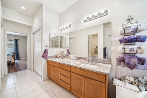 House in Land O' Lakes, Florida 4 bedrooms, 210.89 sq.m. № 1652493 - photo 26