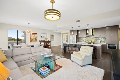 Condominio en venta en Saint Petersburg, Florida, 2 dormitorios, 144.46 m2 № 1534227 - foto 15