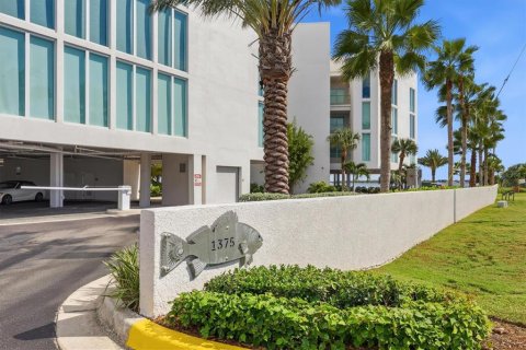 Condo in Englewood, Florida, 2 bedrooms  № 2398418 - photo 2