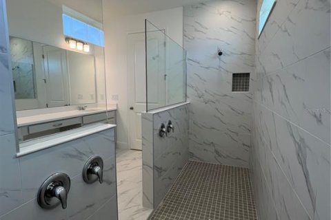 Casa en venta en Minneola, Florida, 6 dormitorios, 337.05 m2 № 1750478 - foto 8