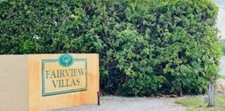 Condominio en West Palm Beach, Florida, 2 dormitorios  № 2077578