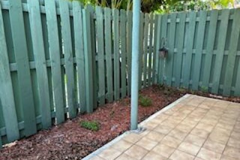 Condominio en alquiler en West Palm Beach, Florida, 2 dormitorios, 81.75 m2 № 2077578 - foto 19