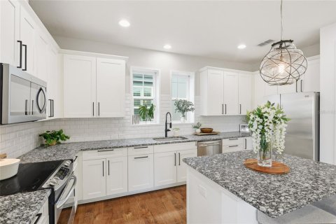 Villa ou maison à vendre à Orlando, Floride: 3 chambres, 182.37 m2 № 2238482 - photo 17