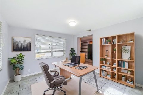 Casa en venta en New Port Richey, Florida, 2 dormitorios, 95.88 m2 № 2197860 - foto 21