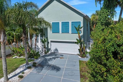 Villa ou maison à vendre à Ormond Beach, Floride: 3 chambres, 162.67 m2 № 2237166 - photo 2