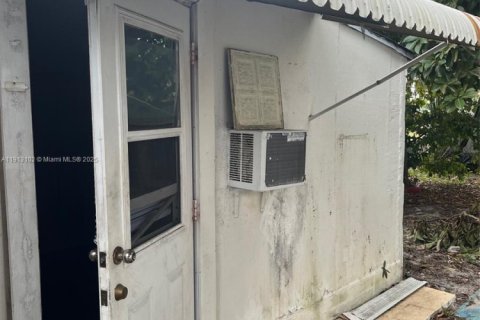 House in West Park, Florida 2 bedrooms, 78.04 sq.m. № 1969815 - photo 14