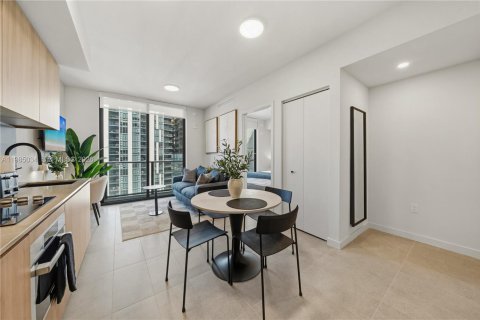 Condo in Miami, Florida, 1 bedroom  № 2058529 - photo 6