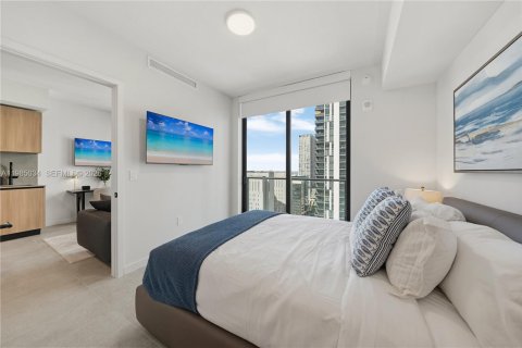 Condo in Miami, Florida, 1 bedroom  № 2058529 - photo 2