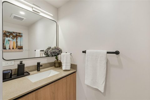 Condo in Miami, Florida, 1 bedroom  № 2058529 - photo 18