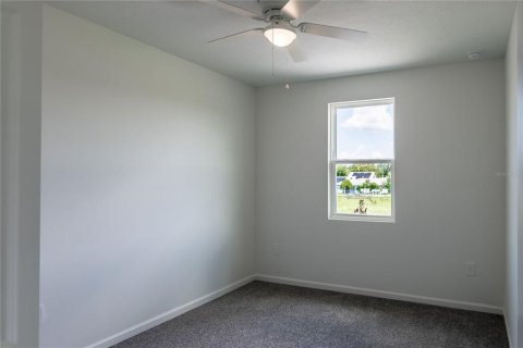 House in Orlando, Florida 4 bedrooms, 135.45 sq.m. № 2237876 - photo 27