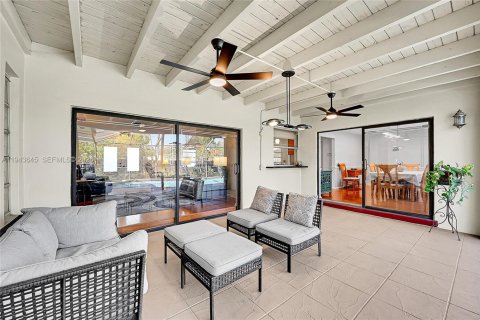 House in Pembroke Pines, Florida 3 bedrooms, 165.74 sq.m. № 2003736 - photo 18