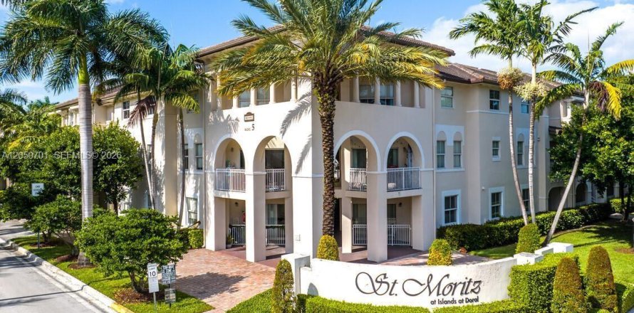 Condo in Doral, Florida, 2 bedrooms № 2192413