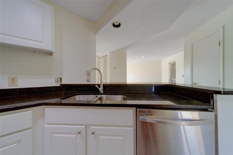 Condominio en alquiler en Saint Petersburg, Florida, 2 dormitorios, 72.46 m2 № 1912042 - foto 22
