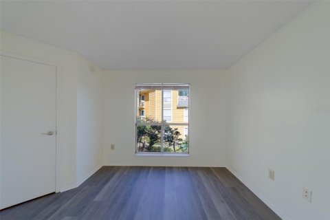 Condominio en alquiler en Saint Petersburg, Florida, 2 dormitorios, 72.46 m2 № 1912042 - foto 24