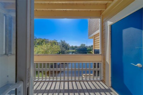 Condominio en alquiler en Saint Petersburg, Florida, 2 dormitorios, 72.46 m2 № 1912042 - foto 12
