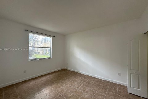 Купить кондоминиум в Хомстед, Флорида 3 спальни, 108.32м2, № 1942432 - фото 7