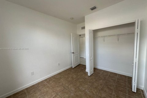 Купить кондоминиум в Хомстед, Флорида 3 спальни, 108.32м2, № 1942432 - фото 16