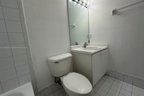 Купить кондоминиум в Хомстед, Флорида 3 спальни, 108.32м2, № 1942432 - фото 14