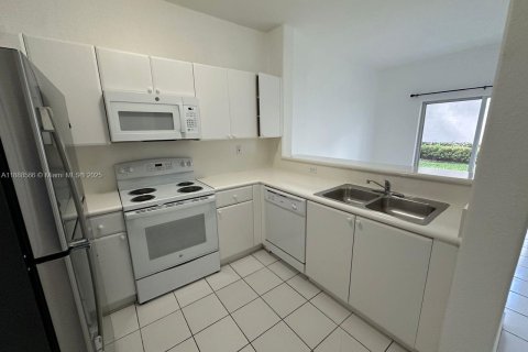 Купить кондоминиум в Хомстед, Флорида 3 спальни, 108.32м2, № 1942432 - фото 20