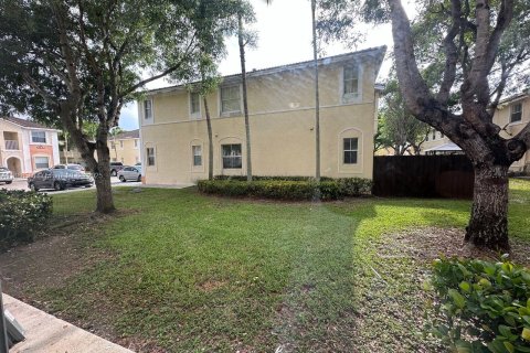 Купить кондоминиум в Хомстед, Флорида 3 спальни, 108.32м2, № 1942432 - фото 5