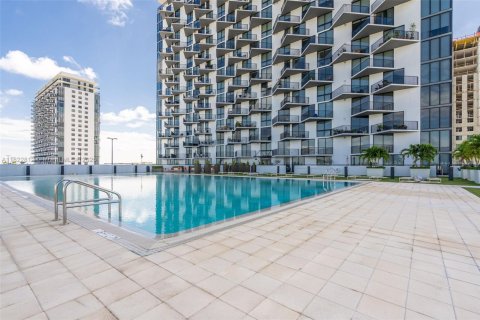Condo in Doral, Florida, 1 bedroom  № 1787128 - photo 8