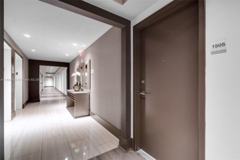 Condo in Doral, Florida, 1 bedroom  № 1787128 - photo 9