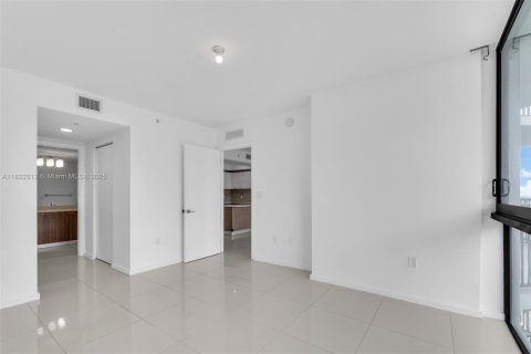 Condo in Doral, Florida, 1 bedroom  № 1787128 - photo 13