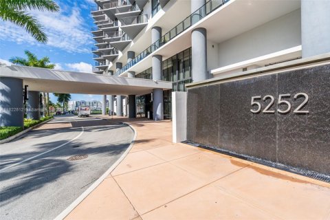 Condo in Doral, Florida, 1 bedroom  № 1787128 - photo 3