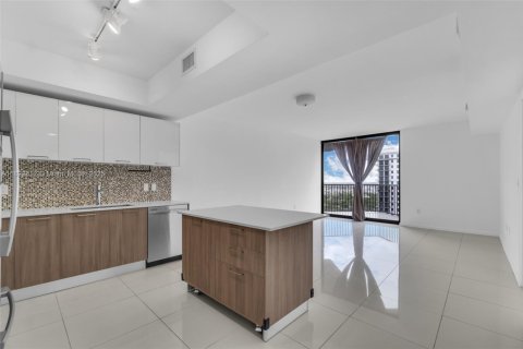 Condo in Doral, Florida, 1 bedroom  № 1787128 - photo 21