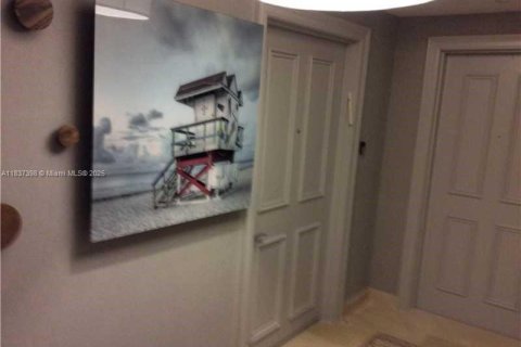 Copropriété à louer à Sunny Isles Beach, Floride: 3 chambres, 205.69 m2 № 1821930 - photo 7