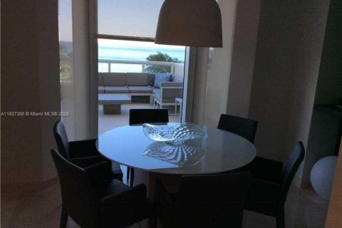Copropriété à louer à Sunny Isles Beach, Floride: 3 chambres, 205.69 m2 № 1821930 - photo 18