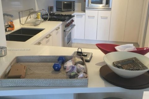 Copropriété à louer à Sunny Isles Beach, Floride: 3 chambres, 205.69 m2 № 1821930 - photo 16