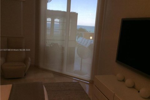 Copropriété à louer à Sunny Isles Beach, Floride: 3 chambres, 205.69 m2 № 1821930 - photo 28