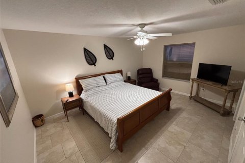 Casa en alquiler en The Villages, Florida, 2 dormitorios, 107.4 m2 № 1685242 - foto 5