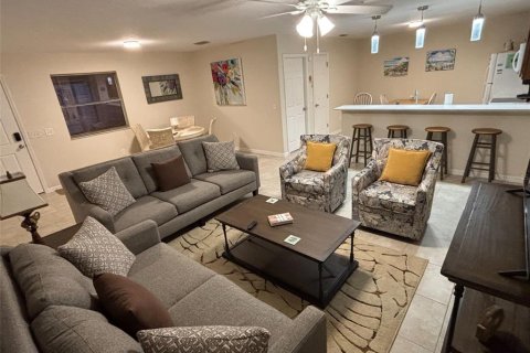 Casa en alquiler en The Villages, Florida, 2 dormitorios, 107.4 m2 № 1685242 - foto 3